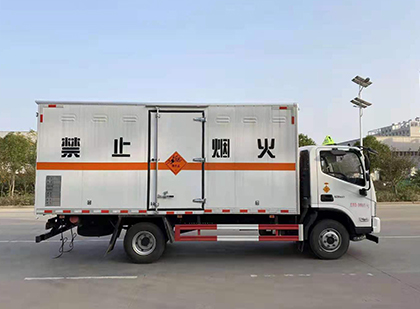 扎赉诺尔爆破器材运输车